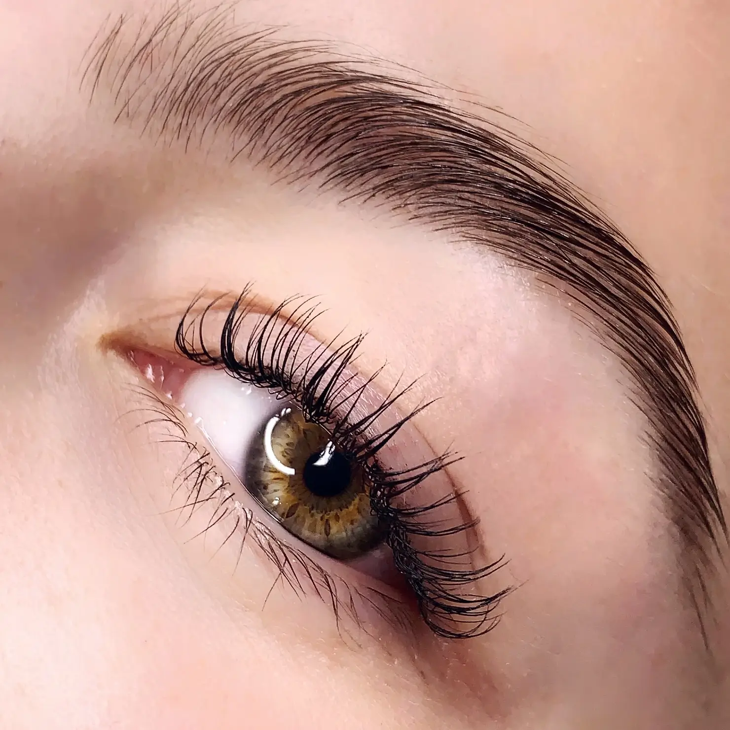 What are the Benefits of EyeLash Lift? - 1f5f29 07e48cc845cb4feb8c5769aa72ce3780mv2 28