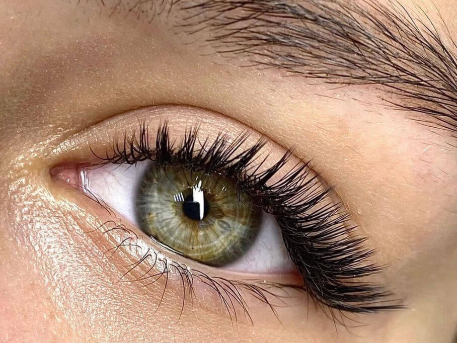 Eyelash Extension Guide for Hooded Eyes - Pro Tips & Tricks - 1f5f29 33c3cd9cf1d340fa8bab989b1ae7e45dmv2 2
