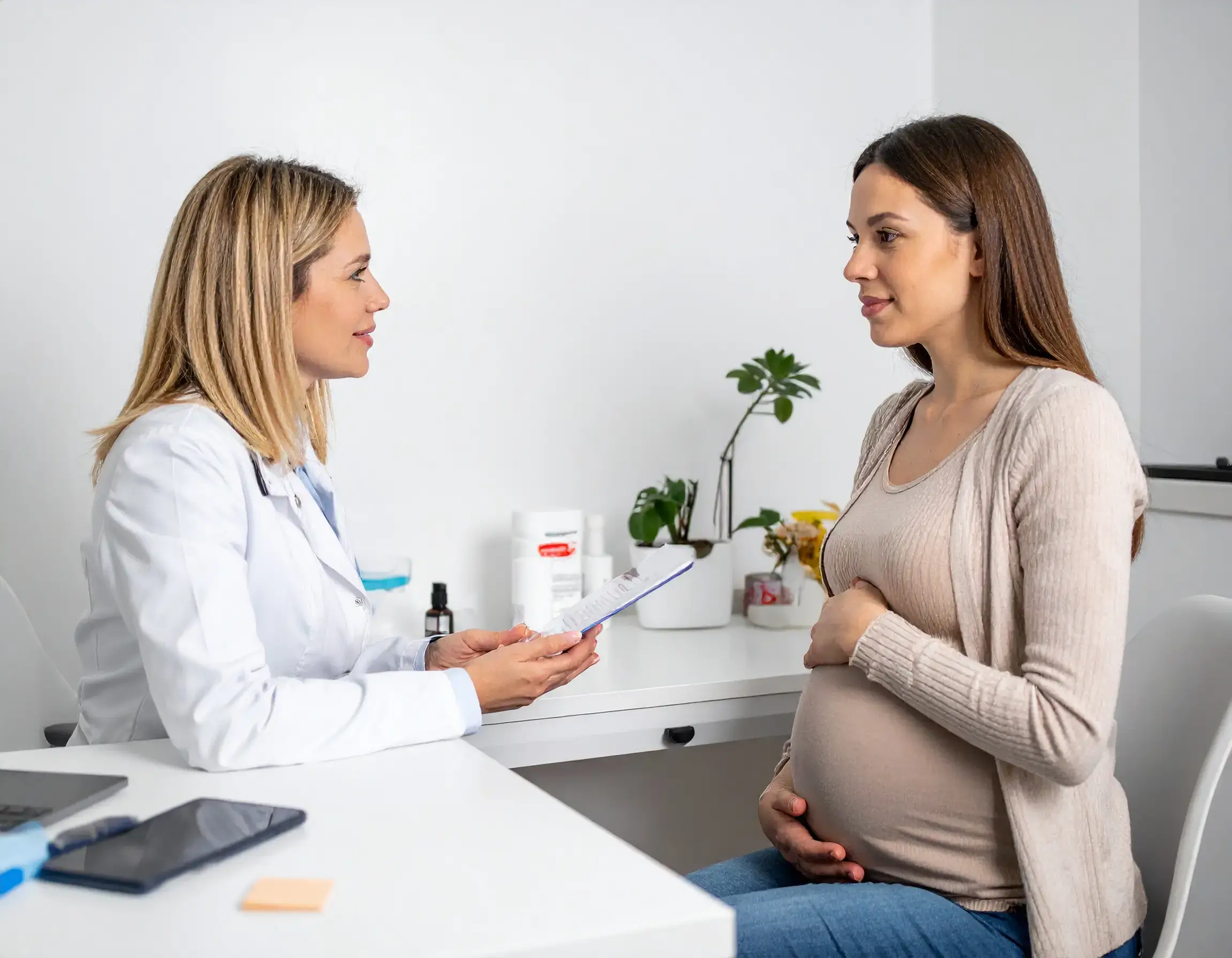 Is Eyebrow Tinting Safe During Pregnancy? The Truth About Risks & Beauty - 2 2 2