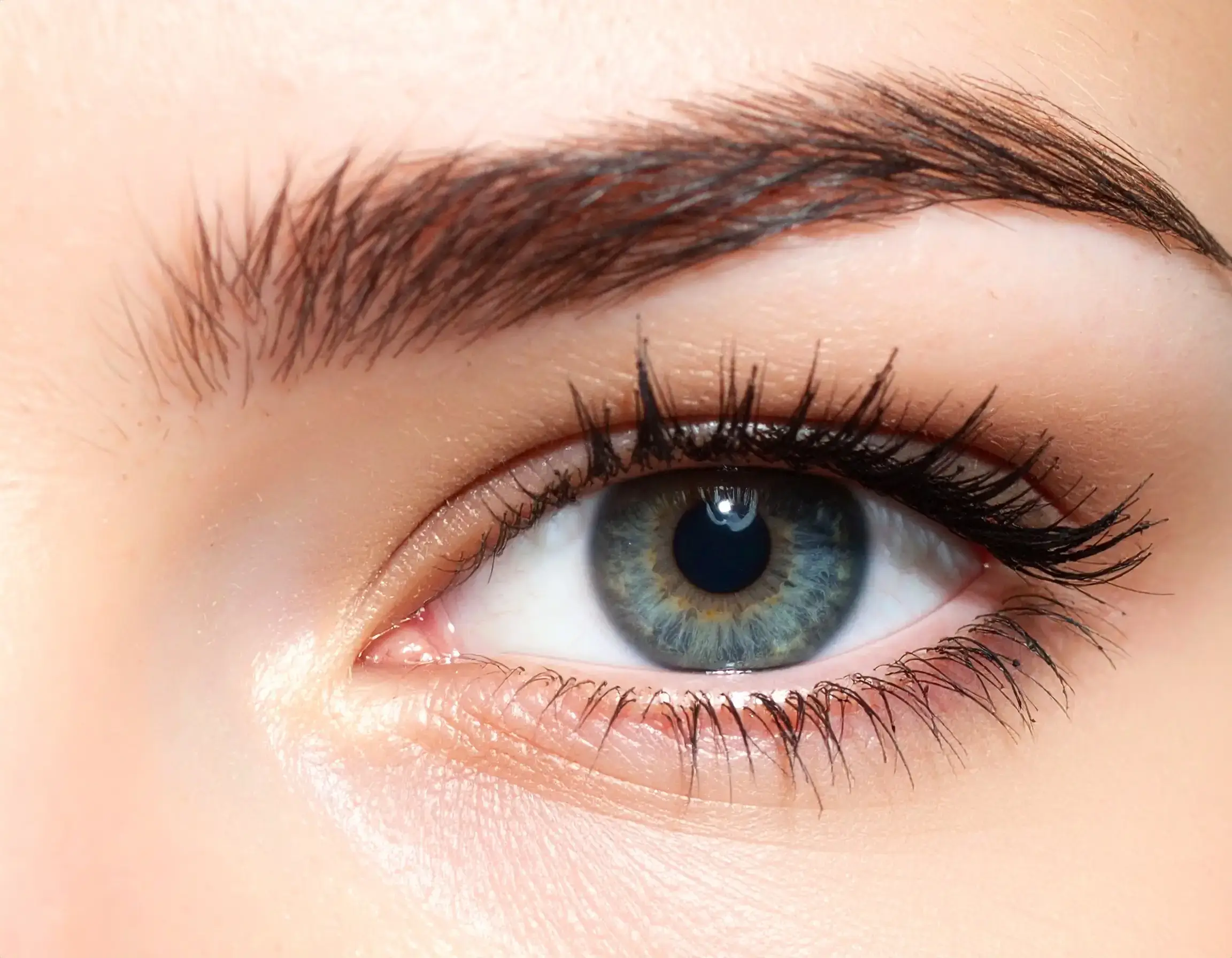 Unlocking the Truth: Does Vaseline Really Help Eyelashes Grow Safely? - 2 20